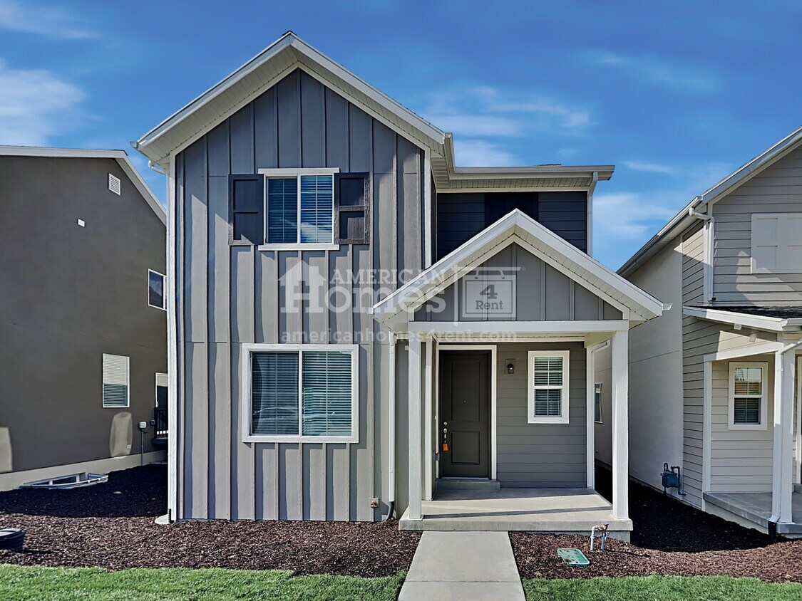 Foto principal - 6744 N Silver Creek Drive