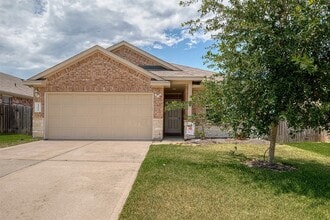 Building Photo - 14004 Lake Cres Dr
