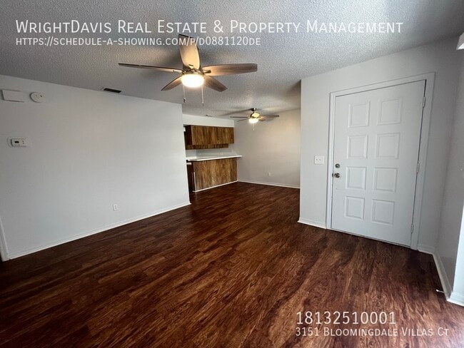 Building Photo - 3151 Bloomingdale Villas Ct