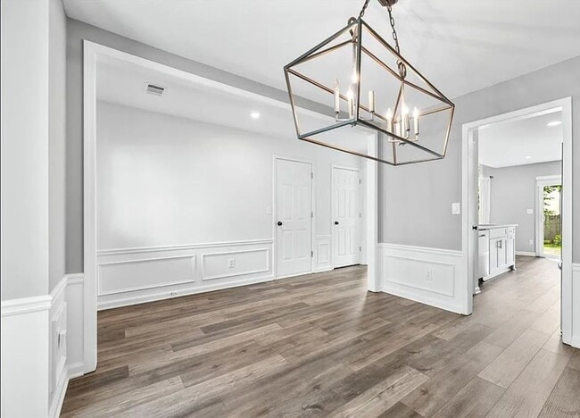 Building Photo - Charming 3BR Home in Johns Creek Georgia!