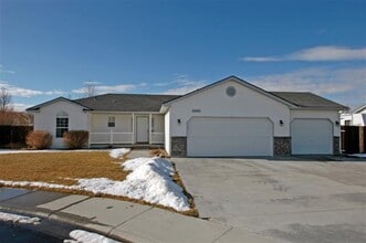 Building Photo - 1435 Lara Pl