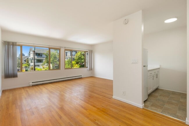 Interior Photo - Century Terrace