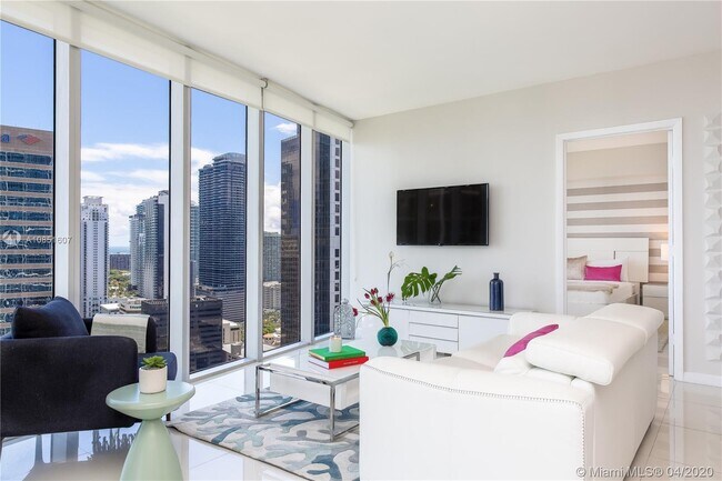 Building Photo - 485 Brickell Ave