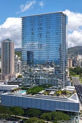 Building Photo - 888 Kapiolani Blvd