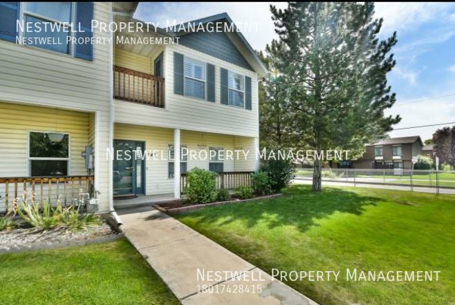 Foto principal - Great 2-bed Townhome located in Salt Lake ...