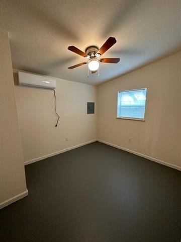 Building Photo - 1402 Scarbrough St