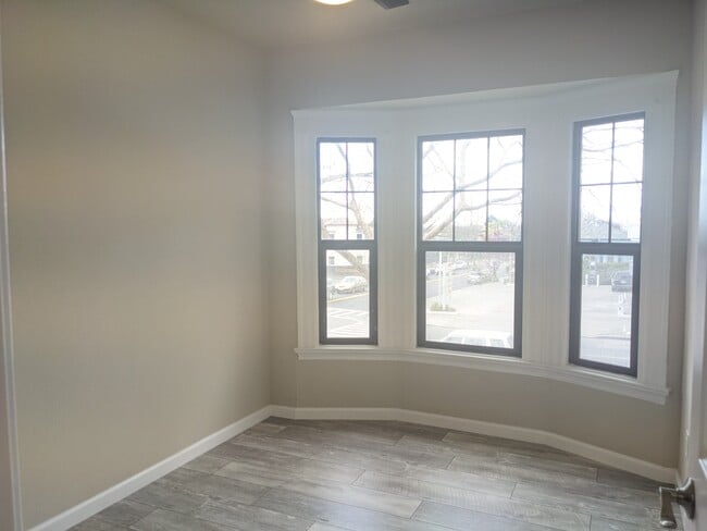 Building Photo - 1529 San Pablo Ave