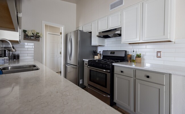 Foto del edificio - 2209 King James Pl
