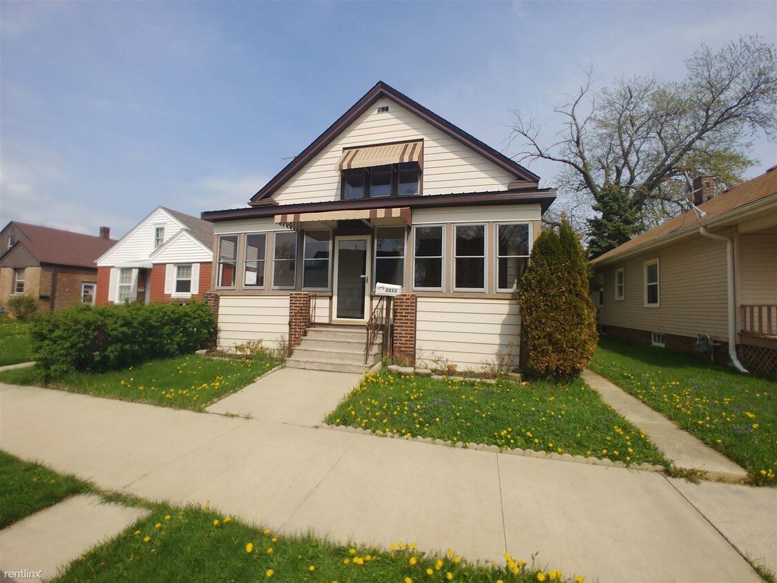 Primary Photo - 3 br, 2 bath House - 2211 Green St