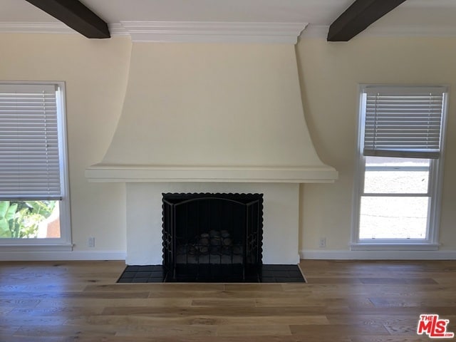 Building Photo - 424 S Roxbury Dr