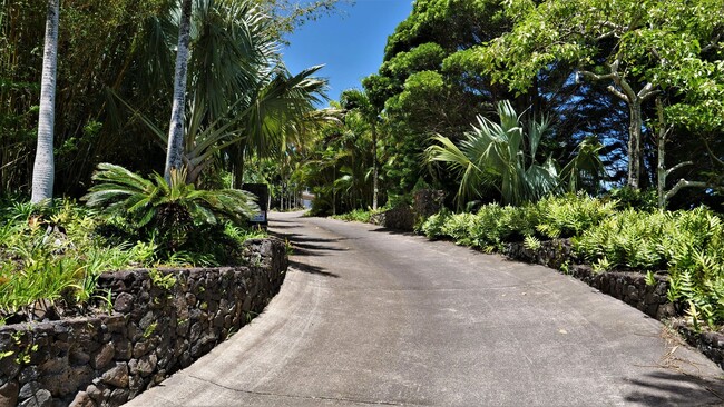 Building Photo - Home Located in Cliffs at Kahakuloa