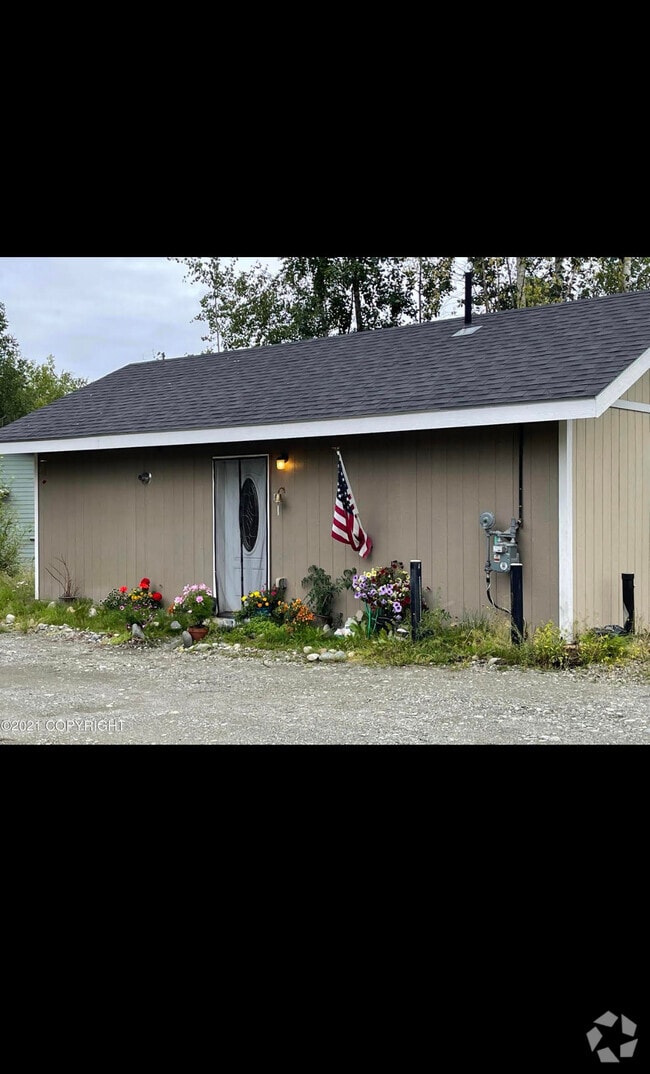 Building Photo - 8117 North Shore Dr