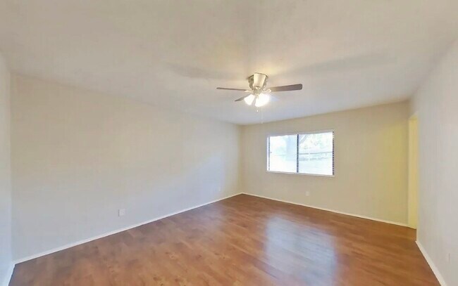 Foto del edificio - Bright, Spacious, and Ready to Call Home — 3 Bedrooms