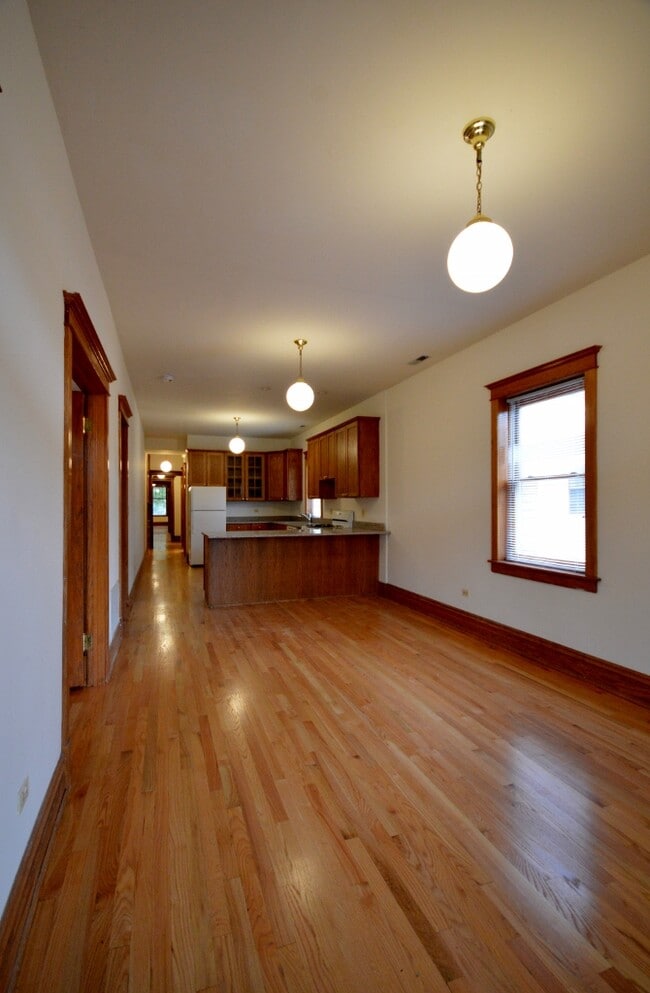 Building Photo - 3920 N Janssen Ave