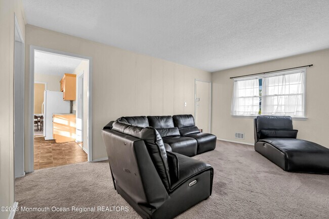 Foto del edificio - 1804 Holbrook St