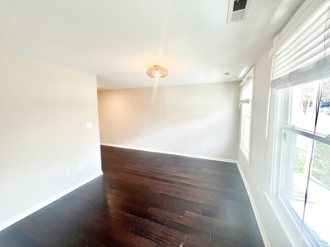 Foto del edificio - 1412 Bainbridge St