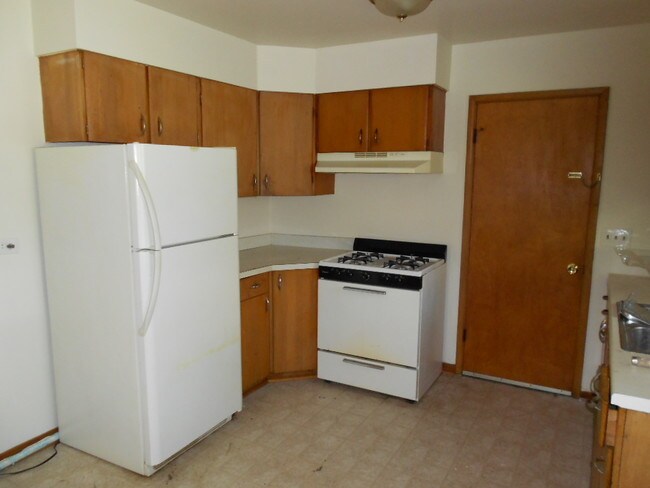 Building Photo - 271 Orchard St