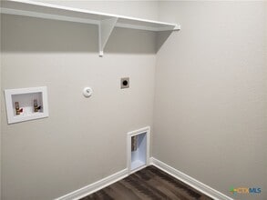 Building Photo - 1909 Euclid Dr