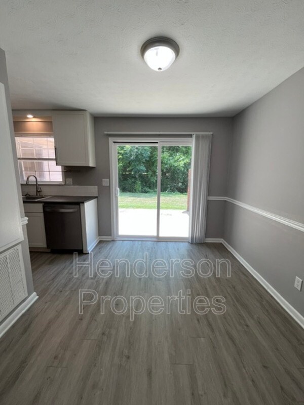 Foto del edificio - 1343 N 6th St