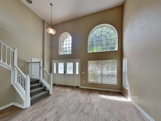 Foto del edificio - 1525 Nestlewood Trail