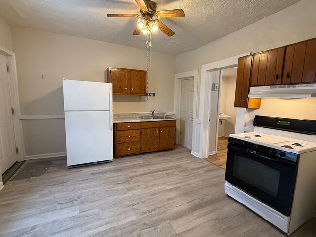 Building Photo - 1 bedroom ADA unit