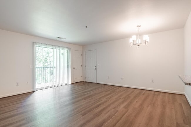 Building Photo - Shenandoah Commons