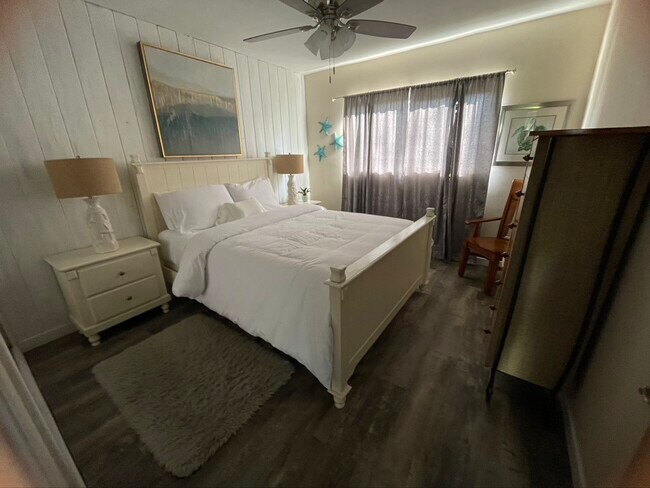 Bedroom 1 - 102 S Helberta Ave
