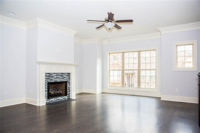 Foto del edificio - 1098 Willow Field Dr