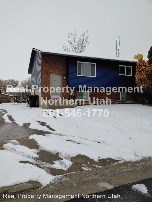 Primary Photo - 4 br, 2 bath House - 2395 S. 450 W.
