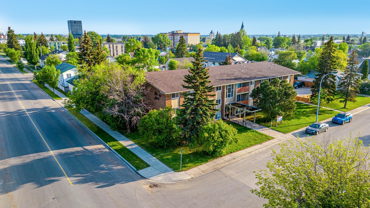 Photo principale - 10105-10107 107 Ave