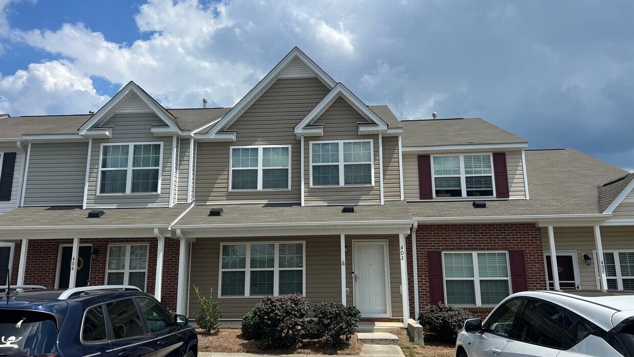 402 Mourning Dove Ter, Greensboro, NC 27409 Townhome Rentals in