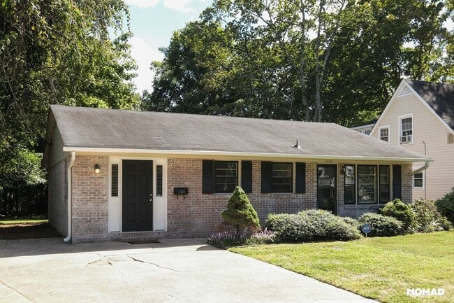 Building Photo - 1430 Polo Rd