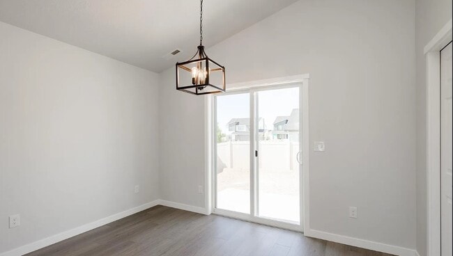 Building Photo - 1261 W Bass River Dr