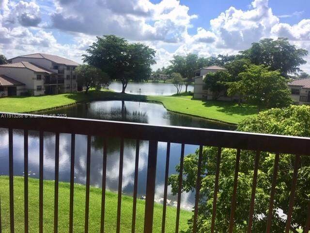 Foto principal - 9925 Nob Hill Pl