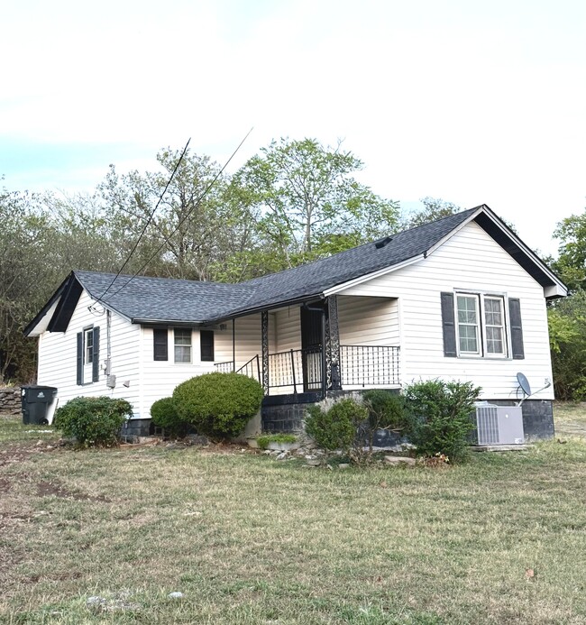 Building Photo - 3734 John Mallette Dr