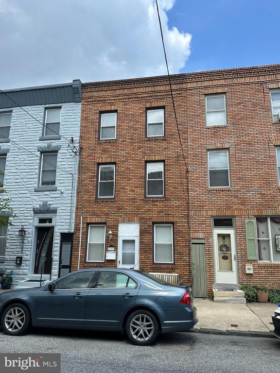 Foto principal - 2705 E Somerset St