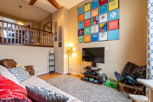 Building Photo - 2681 Stonecrop Ridge Grove