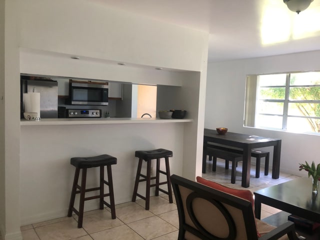 Kitchen with eat in Counter - 15295 SW 107th Ln
