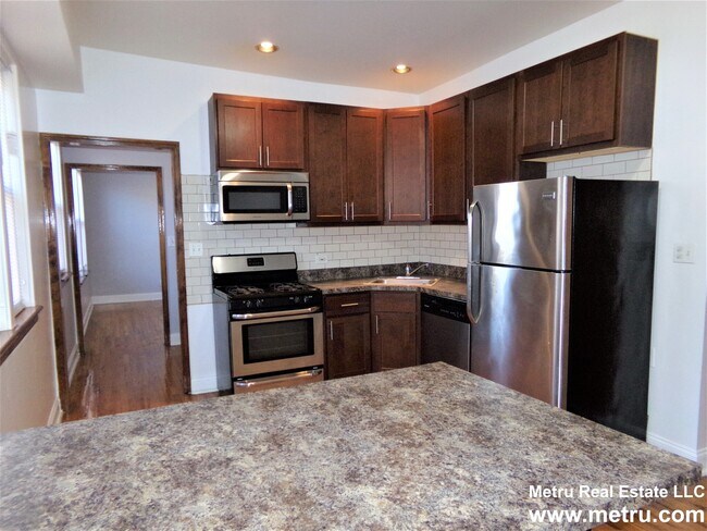 Foto del edificio - 4454 N Sheridan Rd