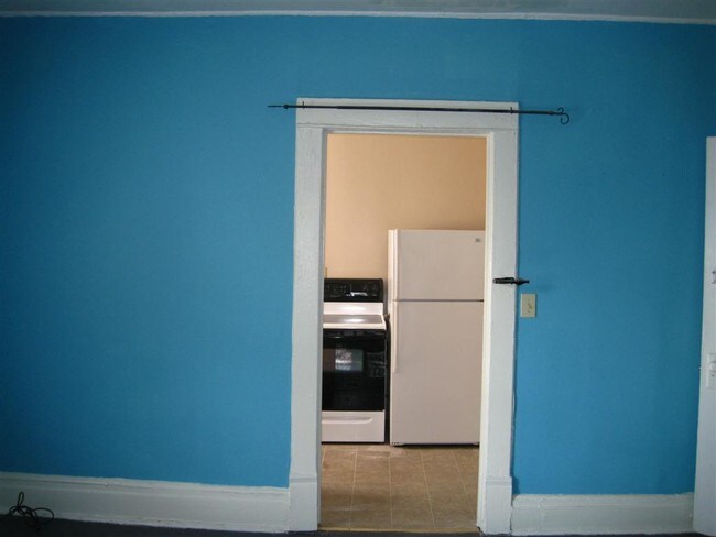 Building Photo - 2800 Clark St