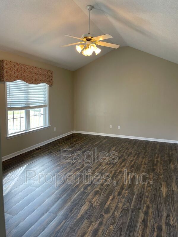 Foto del edificio - 104 Jordan Bluff Pl