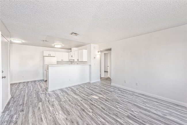 Foto del edificio - 2684 Bryandouglas Dr