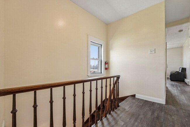 Building Photo - 310 Palisade Ave