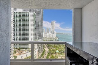 Building Photo - 1717 N Bayshore Dr