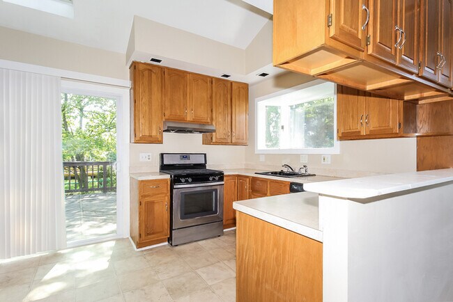 Foto del edificio - Holiday Savings...Sign & Receive a $2,175 ...