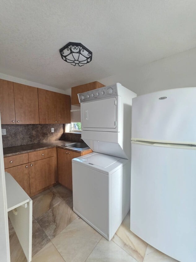 Foto del edificio - 125 SW 32nd Court Rd