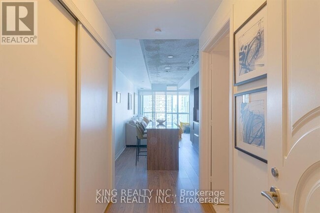 Building Photo - 88-2788 Blue Jays Way