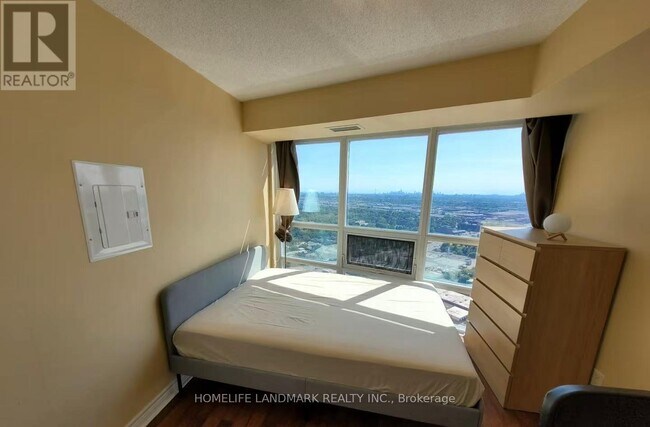 Photo du bâtiment - 83 Borough Dr