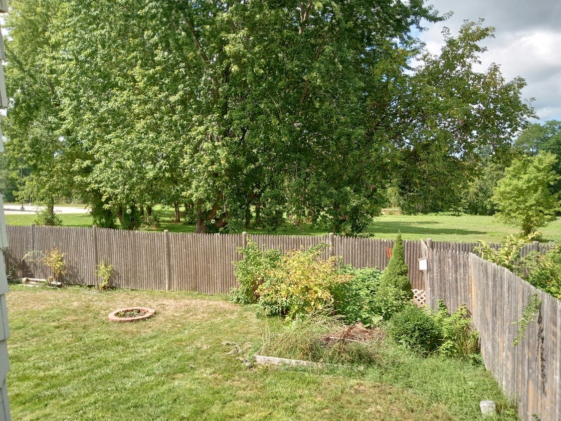 243 Locust St, Dover, NH 03820 Townhome Rentals in Dover NH