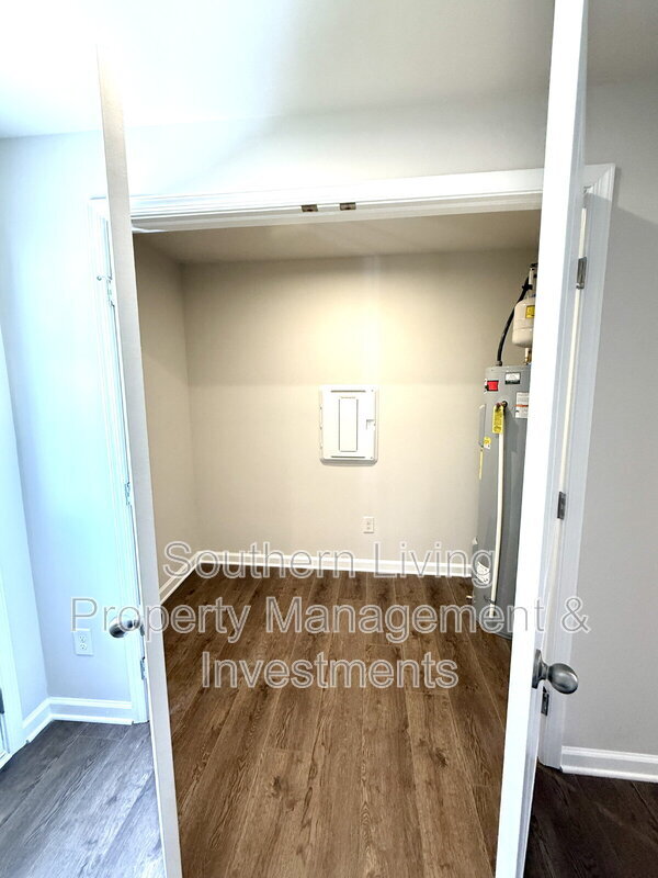 Building Photo - 7726 Capstan Trl